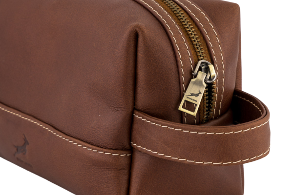 Springbok Toiletry Bag - Image 3